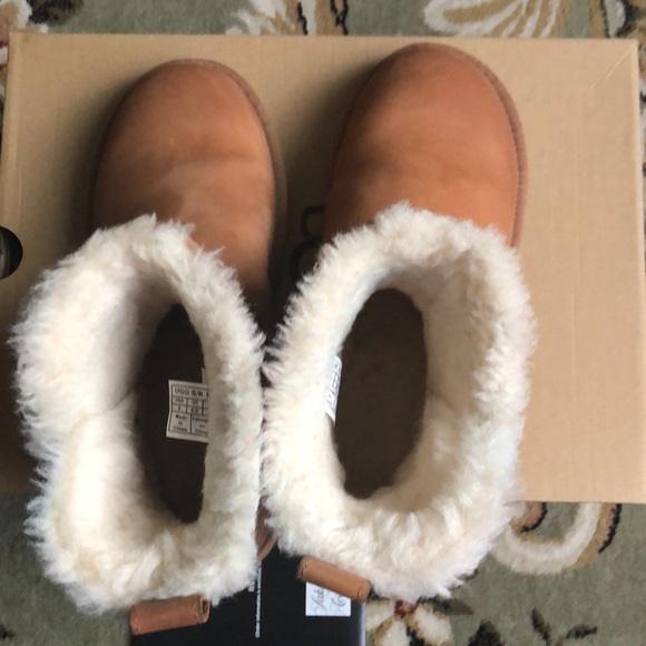 UGG - Picture 8 of 13